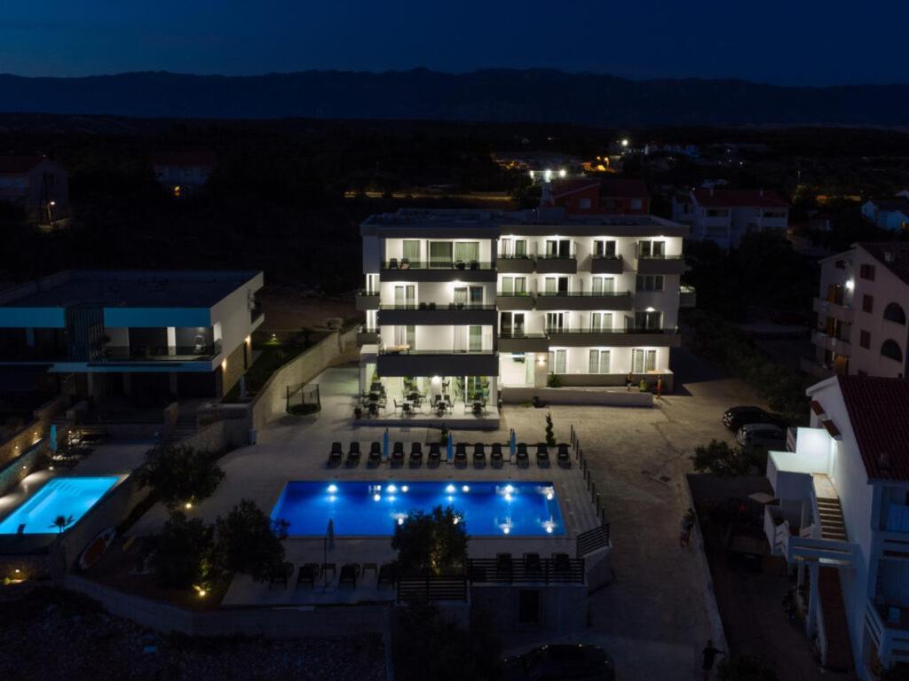 Boutique Hotel Ivy'Z Novalja Exteriér fotografie