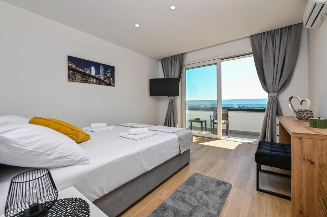 Boutique Hotel Ivy'Z Novalja Exteriér fotografie