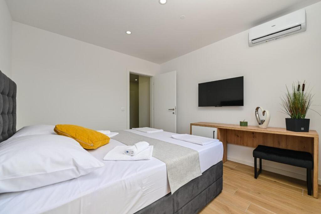 Boutique Hotel Ivy'Z Novalja Exteriér fotografie