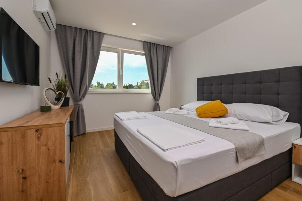 Boutique Hotel Ivy'Z Novalja Exteriér fotografie