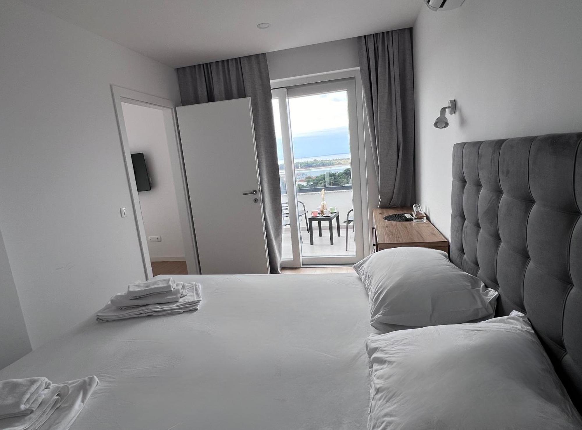 Boutique Hotel Ivy'Z Novalja Exteriér fotografie