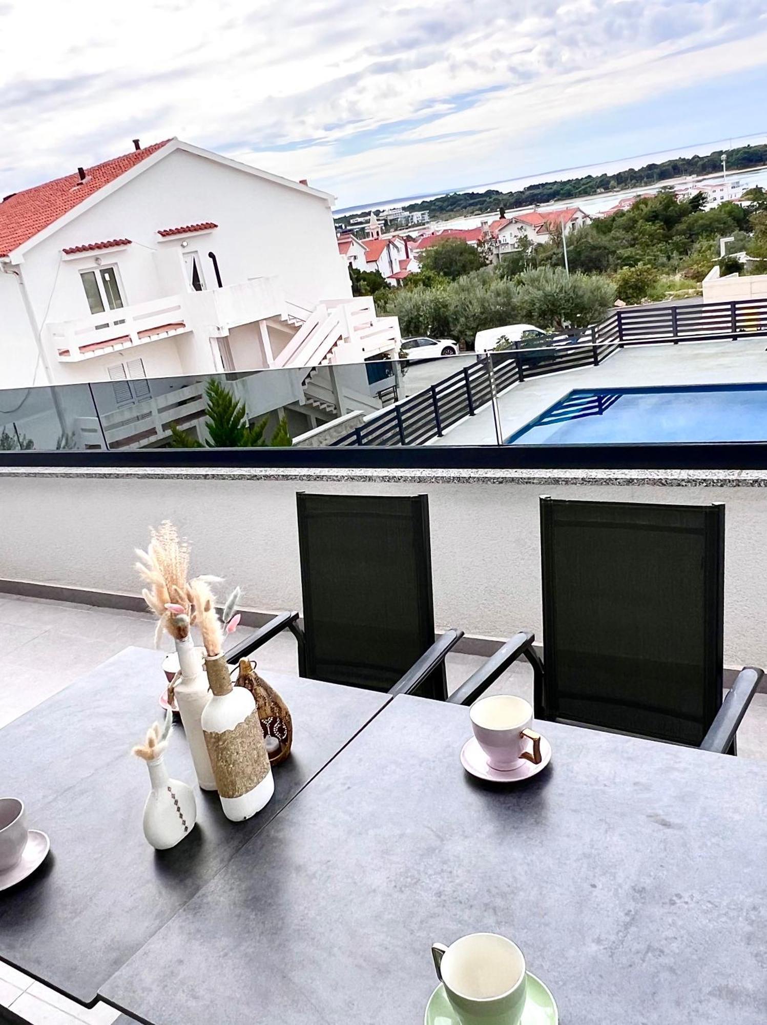 Boutique Hotel Ivy'Z Novalja Exteriér fotografie