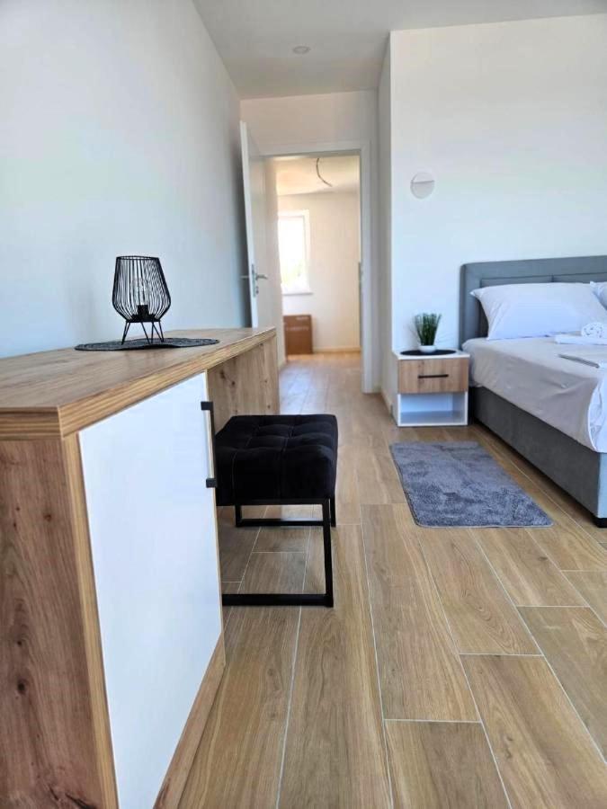 Boutique Hotel Ivy'Z Novalja Exteriér fotografie